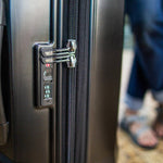 โหลดรูปภาพลงในเครื่องมือใช้ดูของ Gallery Quadro Pro Hardcase 20 - GregoryThai