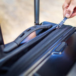 โหลดรูปภาพลงในเครื่องมือใช้ดูของ Gallery Quadro Pro Hardcase 30 - GregoryThai