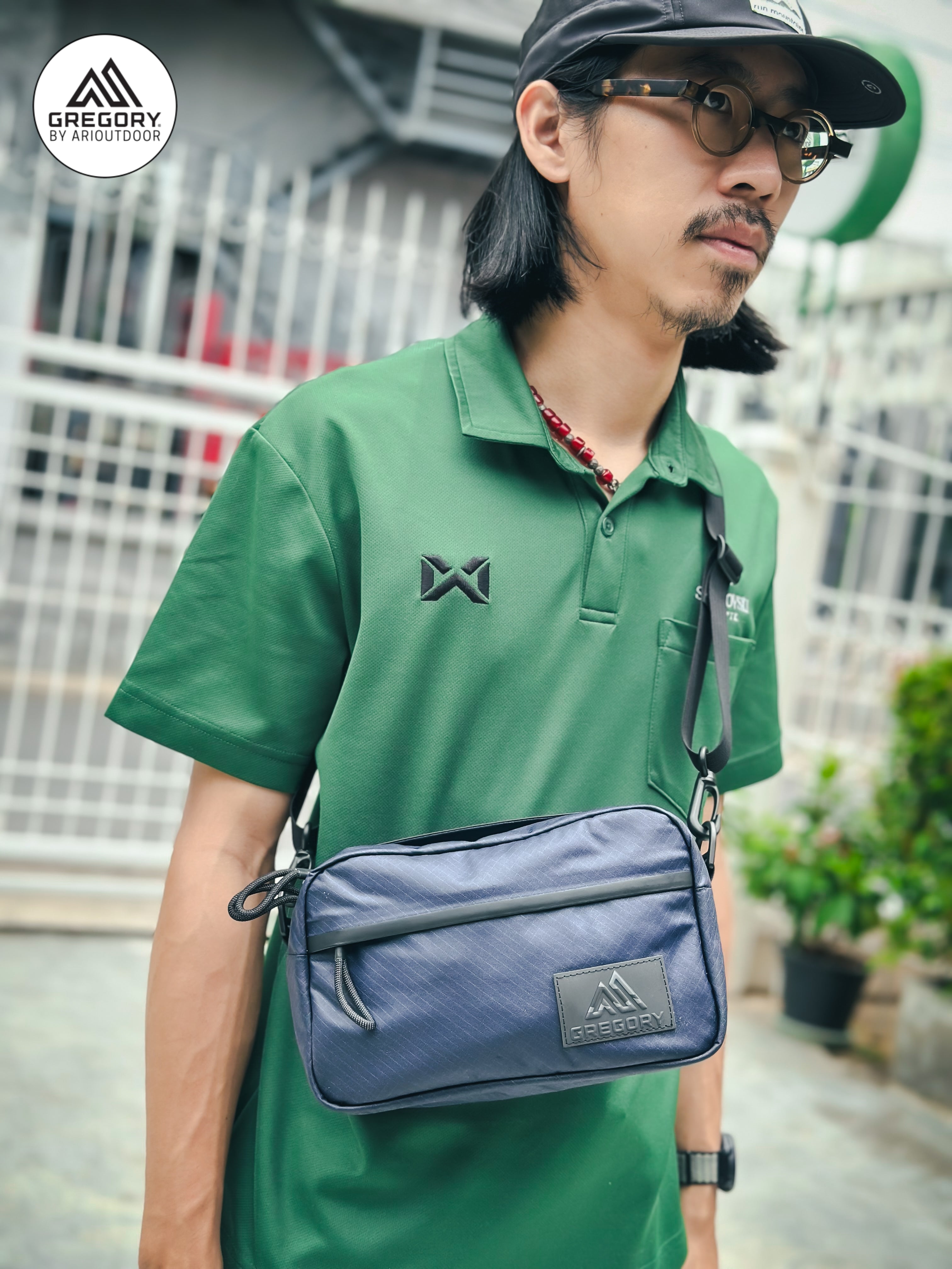 Matrix Shoulder Pouch