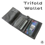 โหลดรูปภาพลงในเครื่องมือใช้ดูของ Gallery Trifold Wallet
